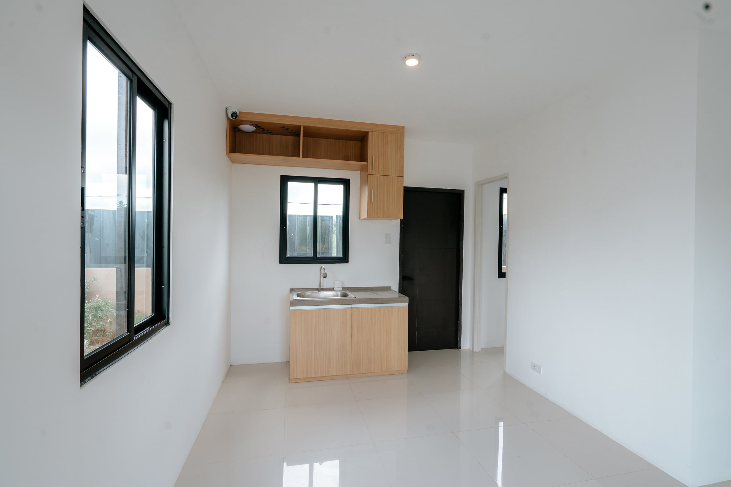 Charles-70-interior-1