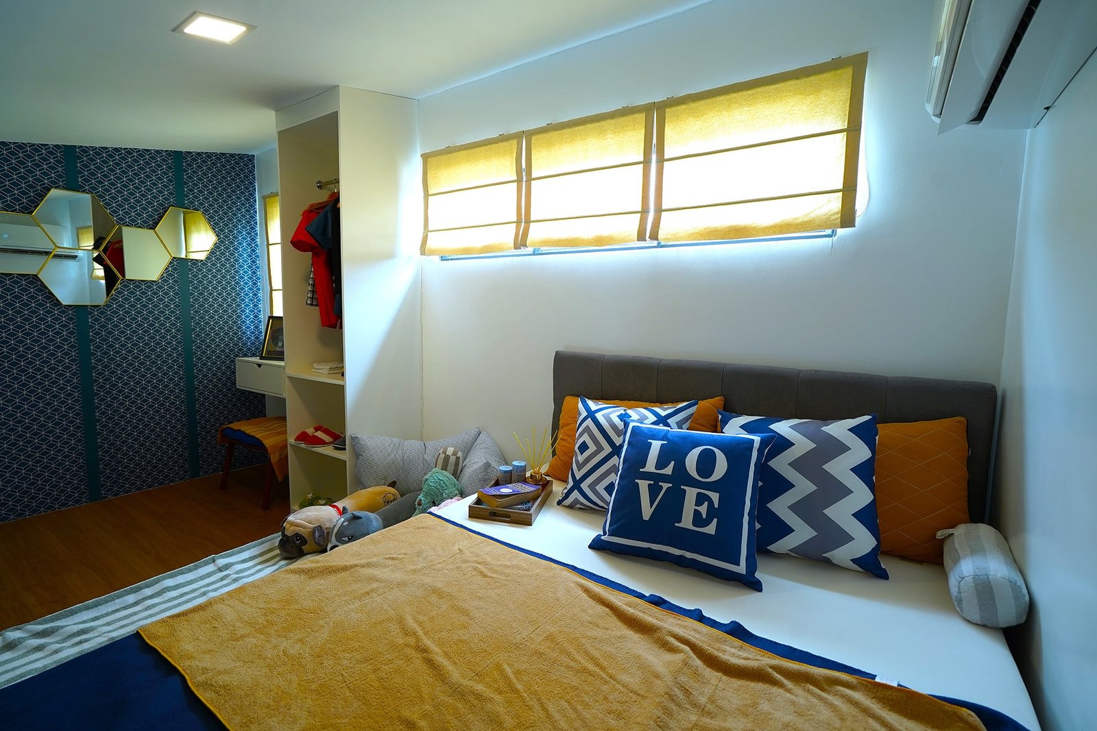 alora-interior-3